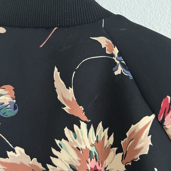 Chaps Satin Bomber Jacket Size L Black Pink Floral Colorful Snap Buttons - Picture 16 of 16